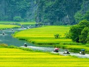 Tam Coc Boat Ride - Ninh Binh - Vietnam