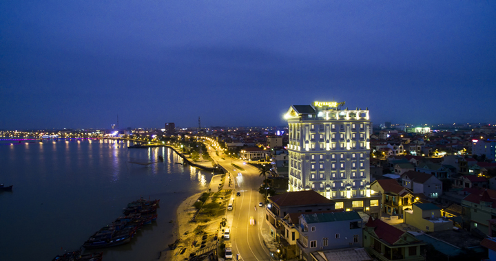 Riverside Hotel Quang Binh