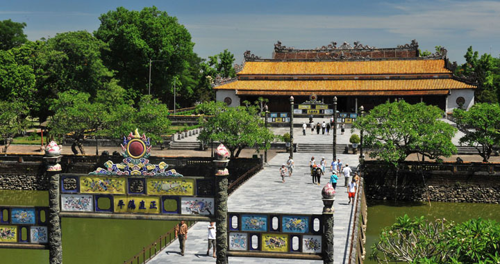 Hue - Legend of Old Royal City Tour 1 Day